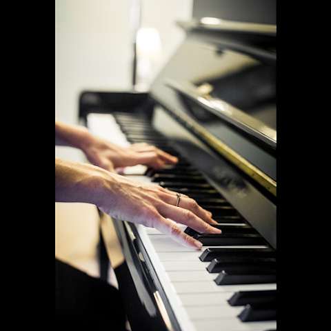 Taunton Piano Lessons - Kathryn Davies Piano Tuition photo